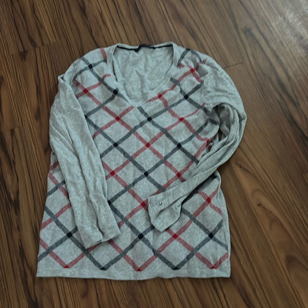 Tommy sweater
